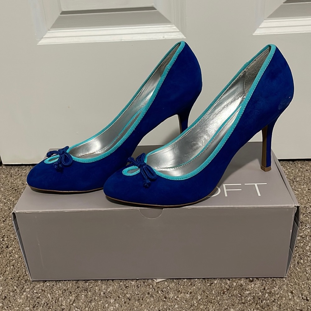 Ann Taylor Loft blue and teal heels - size 7M